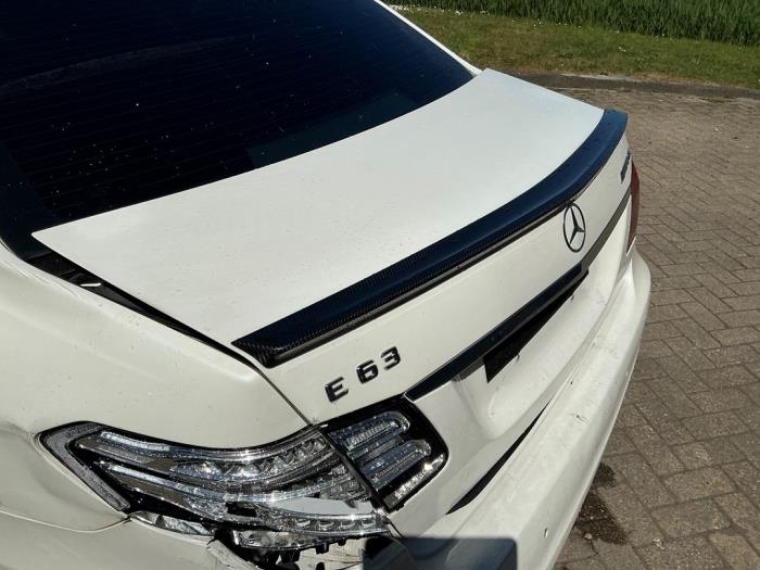 Mercedes E-Klasse AMG 5.5 E-63 S AMG V8 32V 4-Matic Sloopvoertuig (2013, Metallic, Wit)