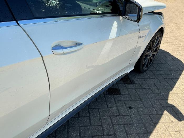 Mercedes E-Klasse AMG 5.5 E-63 S AMG V8 32V 4-Matic Sloopvoertuig (2013, Metallic, Wit)