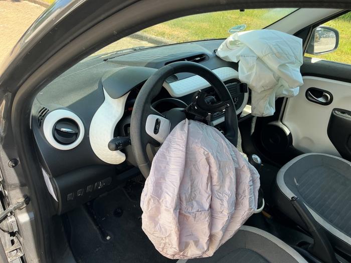 Renault Twingo III 1.0 SCe 70 12V Sloopvoertuig (2017, Metallic, Zilvergrijs)