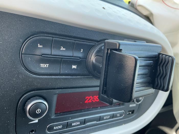 Renault Twingo III 1.0 SCe 70 12V Sloopvoertuig (2017, Metallic, Zilvergrijs)