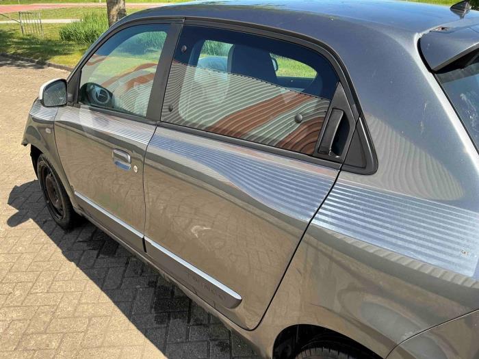 Renault Twingo III 1.0 SCe 70 12V Sloopvoertuig (2017, Metallic, Zilvergrijs)