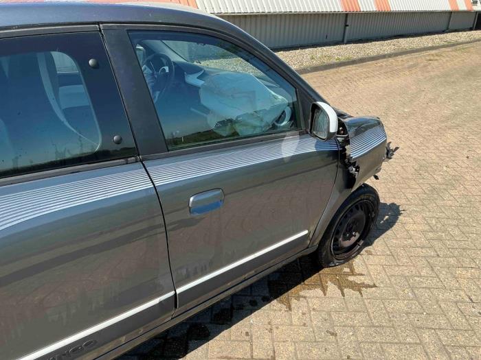 Renault Twingo III 1.0 SCe 70 12V Sloopvoertuig (2017, Metallic, Zilvergrijs)