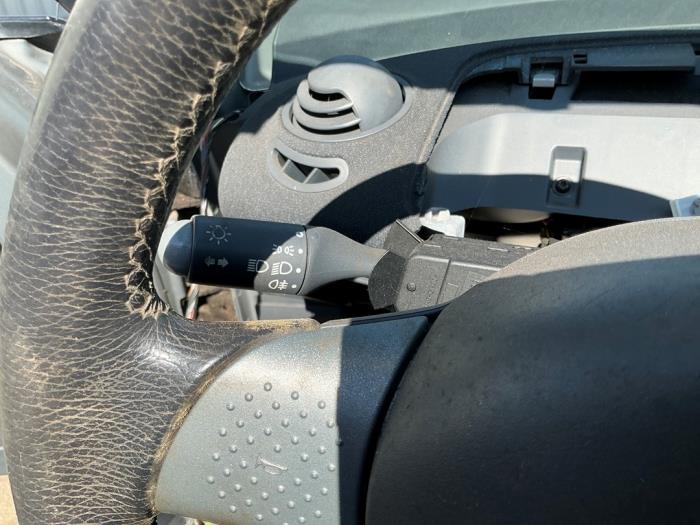 Smart Roadster Coupé 0.7 Turbo Sloopvoertuig (2003, Zilvergrijs, Zwart)