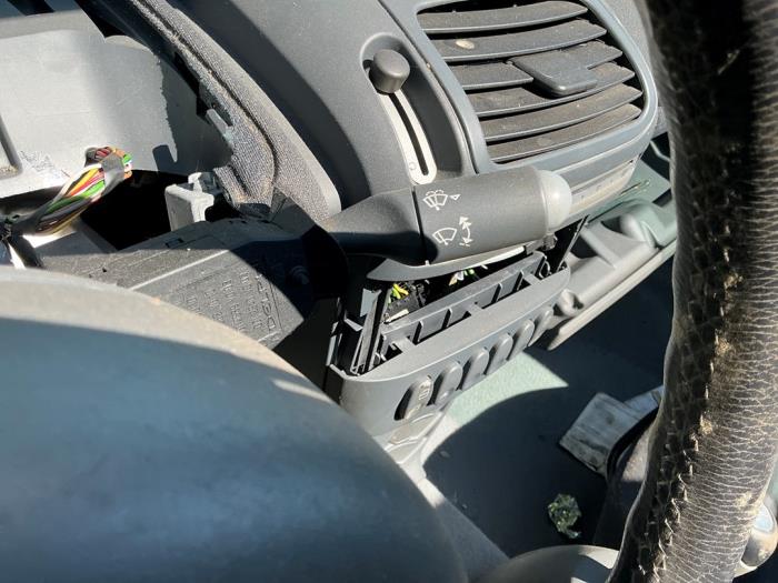 Smart Roadster Coupé 0.7 Turbo Sloopvoertuig (2003, Zilvergrijs, Zwart)