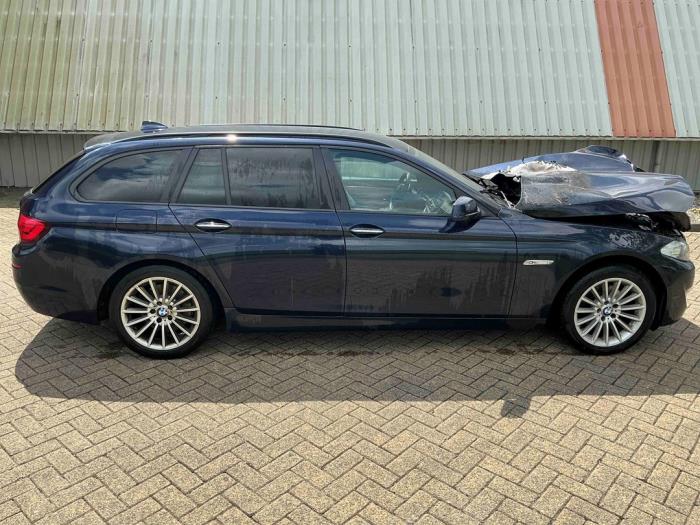 BMW 5 serie Touring 520d 16V Sloopvoertuig (2012, Metallic, Blauw)