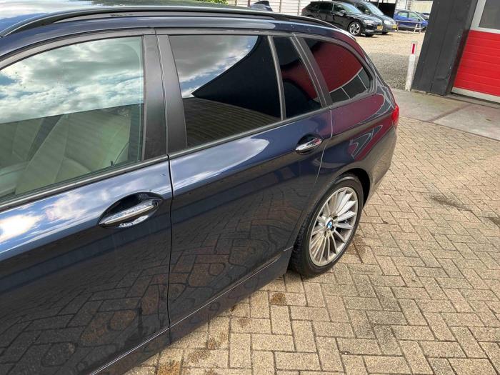 BMW 5 serie Touring 520d 16V Sloopvoertuig (2012, Metallic, Blauw)