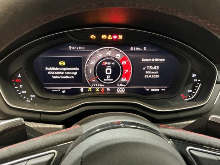 Audi RS 4 Avant 2.9 V6 TFSI 24V Sloopvoertuig (2018, Metallic, Zilvergrijs)