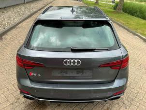 Audi RS 4 Avant 2.9 V6 TFSI 24V Sloopvoertuig (2018, Metallic, Zilvergrijs)