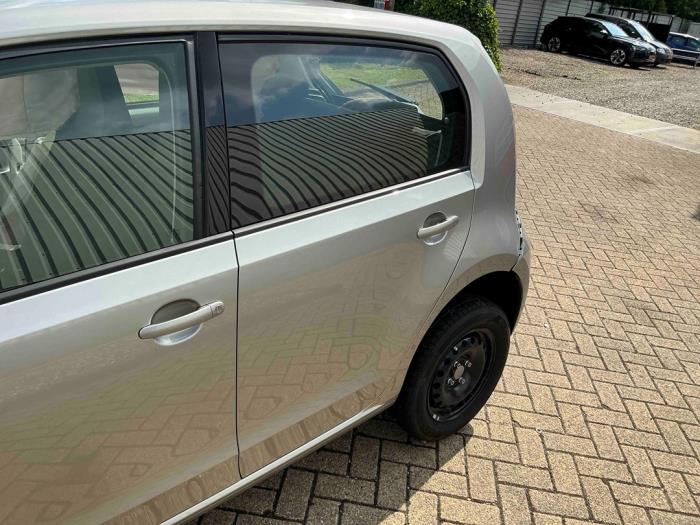 Volkswagen Up! 1.0 MPI 12V Sloopvoertuig (2023, Metallic, Zilvergrijs)