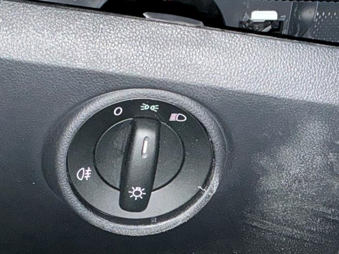 Volkswagen Up! 1.0 MPI 12V Sloopvoertuig (2023, Metallic, Zilvergrijs)