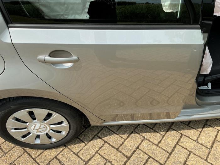 Volkswagen Up! 1.0 MPI 12V Sloopvoertuig (2023, Metallic, Zilvergrijs)