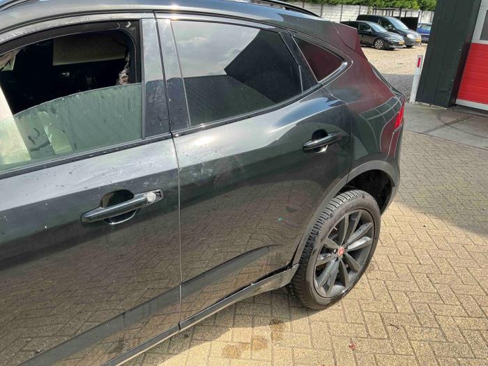 Jaguar E-Pace 2.0 D 165 MHEV 16V AWD Sloopvoertuig (2024, Metallic, Zwart)