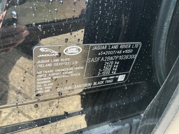 Jaguar E-Pace 2.0 D 165 MHEV 16V AWD Sloopvoertuig (2024, Metallic, Zwart)