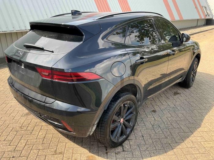 Jaguar E-Pace 2.0 D 165 MHEV 16V AWD Sloopvoertuig (2024, Metallic, Zwart)