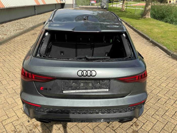 Audi RS 3 Sportback 2.5 TFSI 20V Quattro Sloopvoertuig (2022, Grijs)