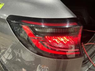 Renault Austral 1.2 Mild Hybrid Advanced 130 Sloopvoertuig (2023, Metallic, Zilvergrijs, Grijs)