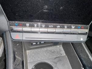 Renault Austral 1.2 Mild Hybrid Advanced 130 Sloopvoertuig (2023, Metallic, Zilvergrijs, Grijs)