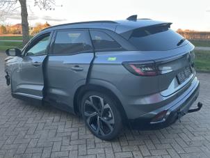 Renault Austral 1.2 Mild Hybrid Advanced 130 Sloopvoertuig (2023, Metallic, Zilvergrijs, Grijs)