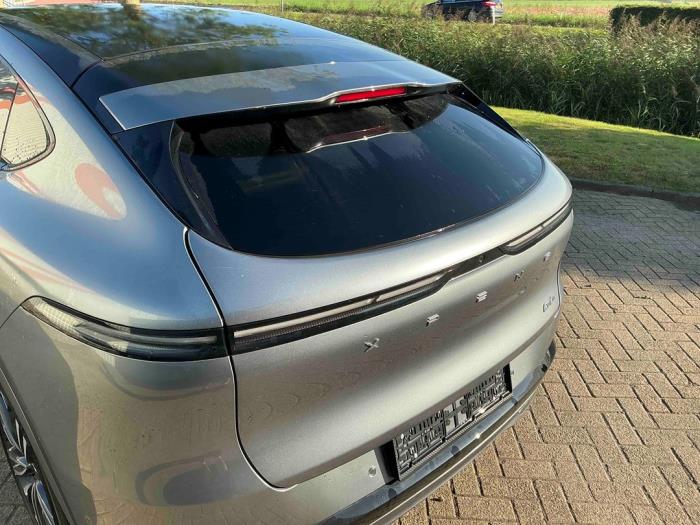 XPENG G6 Long Range 88 kW Sloopvoertuig (2025, Metallic, Zilvergrijs)