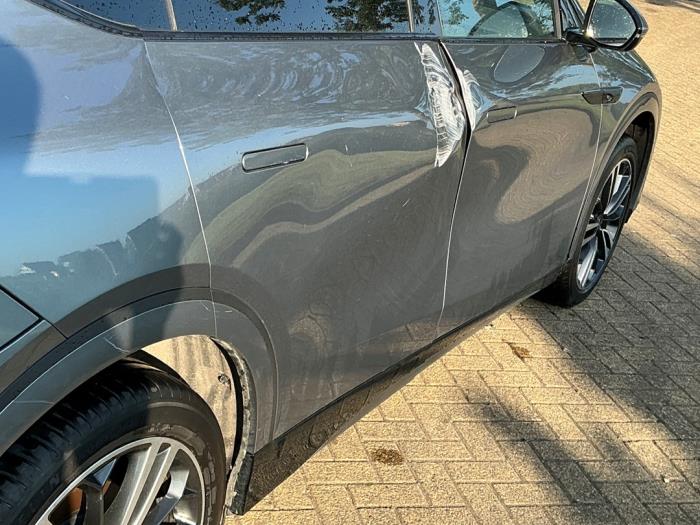 XPENG G6 Long Range 88 kW Sloopvoertuig (2025, Metallic, Zilvergrijs)