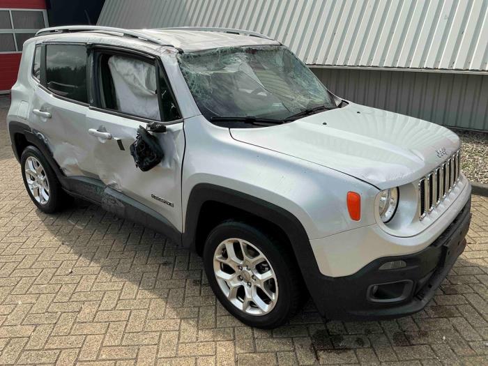 Jeep Renegade 1.4 Multi Air 16V Sloopvoertuig (2017, Metallic, Zilvergrijs)