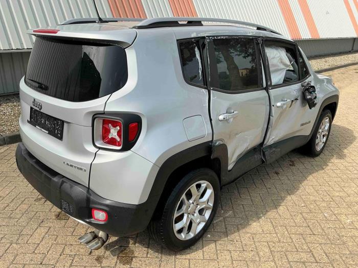 Jeep Renegade 1.4 Multi Air 16V Sloopvoertuig (2017, Metallic, Zilvergrijs)
