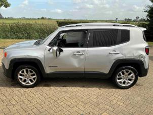 Jeep Renegade 1.4 Multi Air 16V Sloopvoertuig (2017, Metallic, Zilvergrijs)