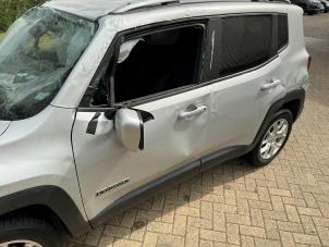 Jeep Renegade 1.4 Multi Air 16V Sloopvoertuig (2017, Metallic, Zilvergrijs)