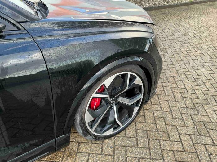 Audi RS Q8 4.0 V8 32V RS TFSI Mild Hybrid Quattro Sloopvoertuig (2022, Metallic, Zwart)