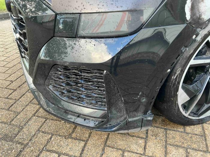 Audi RS Q8 4.0 V8 32V RS TFSI Mild Hybrid Quattro Sloopvoertuig (2022, Metallic, Zwart)