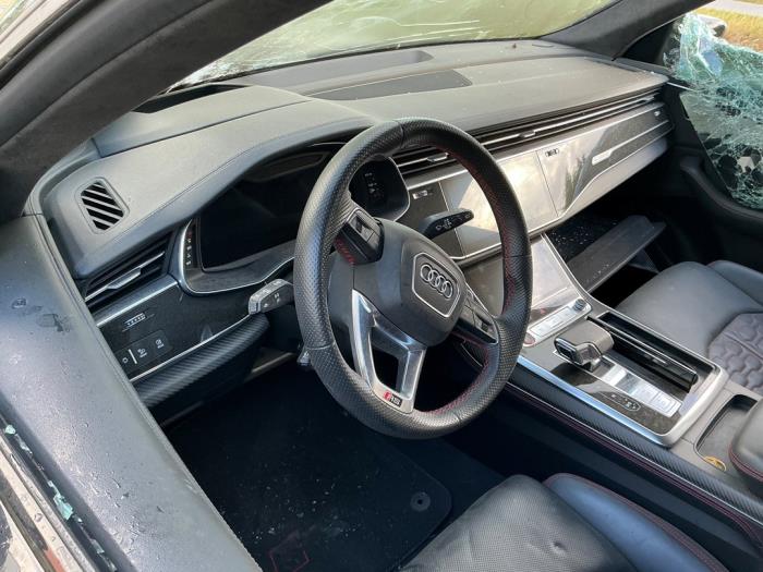 Audi RS Q8 4.0 V8 32V RS TFSI Mild Hybrid Quattro Sloopvoertuig (2022, Metallic, Zwart)