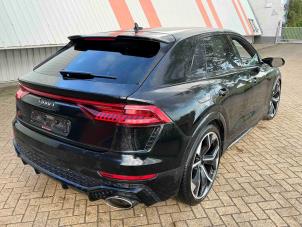 Audi RS Q8 4.0 V8 32V RS TFSI Mild Hybrid Quattro Sloopvoertuig (2022, Metallic, Zwart)