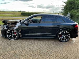 Audi RS Q8 4.0 V8 32V RS TFSI Mild Hybrid Quattro Sloopvoertuig (2022, Metallic, Zwart)
