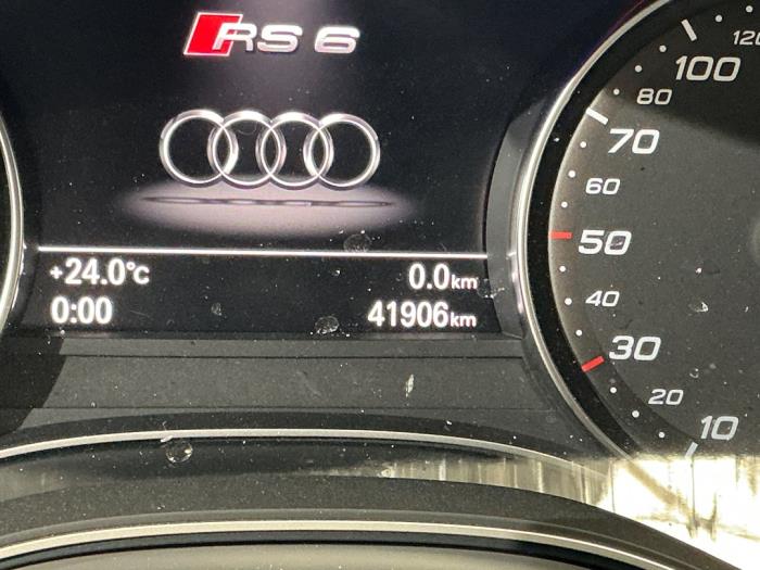 Audi RS 6 Avant 4.0 V8 TFSI Performance 32V Sloopvoertuig (2018, Metallic, Zilvergrijs, Grijs)
