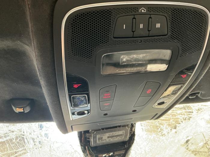 Audi RS 6 Avant 4.0 V8 TFSI Performance 32V Sloopvoertuig (2018, Metallic, Zilvergrijs, Grijs)