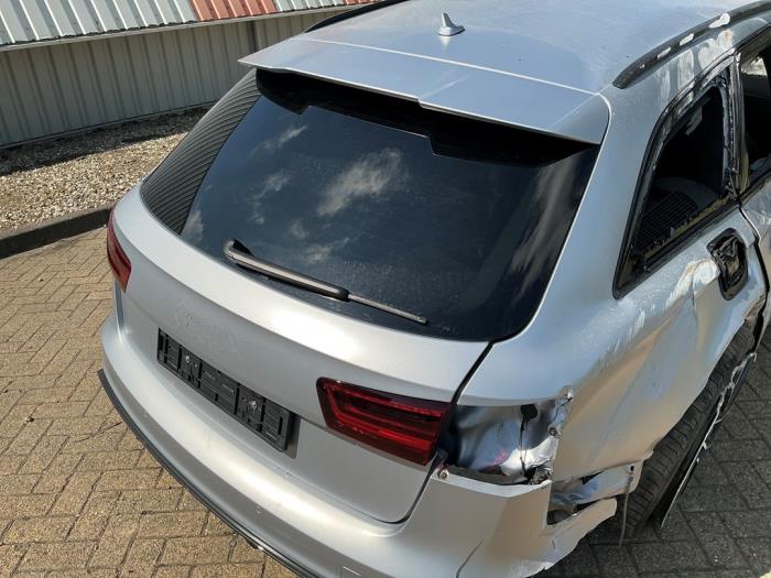 Audi RS 6 Avant 4.0 V8 TFSI Performance 32V Sloopvoertuig (2018, Metallic, Zilvergrijs, Grijs)