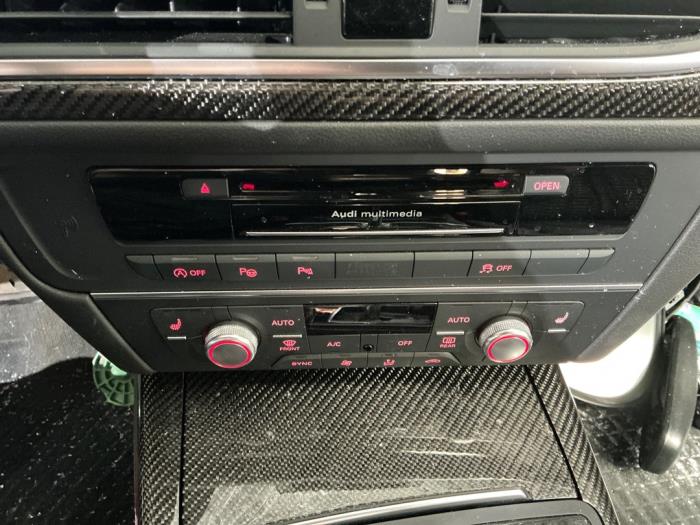 Audi RS 6 Avant 4.0 V8 TFSI Performance 32V Sloopvoertuig (2018, Metallic, Zilvergrijs, Grijs)