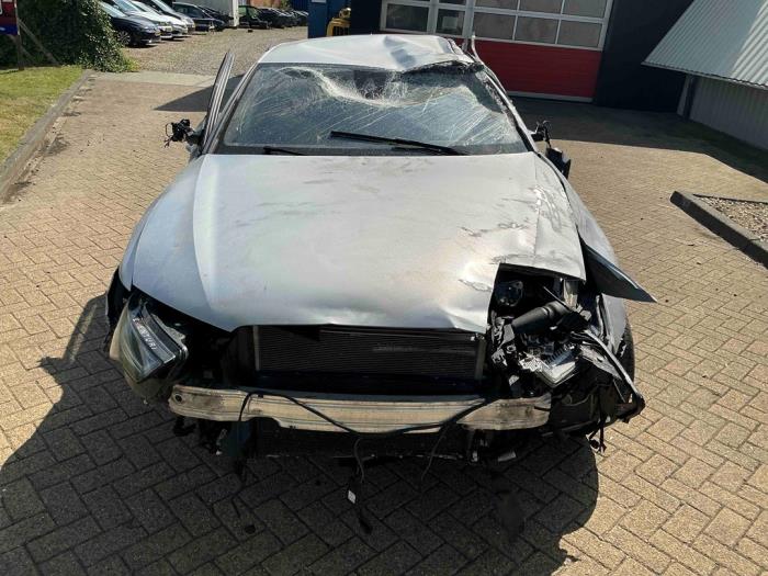 Audi RS 6 Avant 4.0 V8 TFSI Performance 32V Sloopvoertuig (2018, Metallic, Zilvergrijs, Grijs)