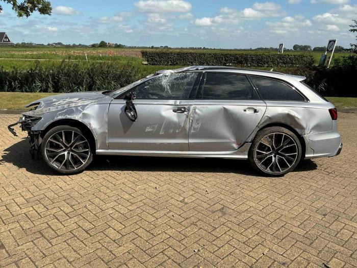 Audi RS 6 Avant 4.0 V8 TFSI Performance 32V Sloopvoertuig (2018, Metallic, Zilvergrijs, Grijs)