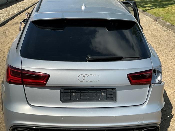 Audi RS 6 Avant 4.0 V8 TFSI Performance 32V Sloopvoertuig (2018, Metallic, Zilvergrijs, Grijs)