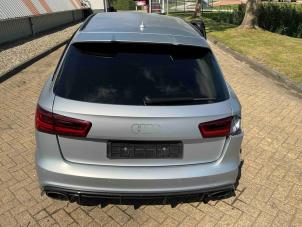 Audi RS 6 Avant 4.0 V8 TFSI Performance 32V Sloopvoertuig (2018, Metallic, Zilvergrijs, Grijs)