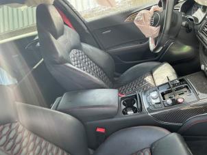 Audi RS 6 Avant 4.0 V8 TFSI Performance 32V Sloopvoertuig (2018, Metallic, Zilvergrijs, Grijs)