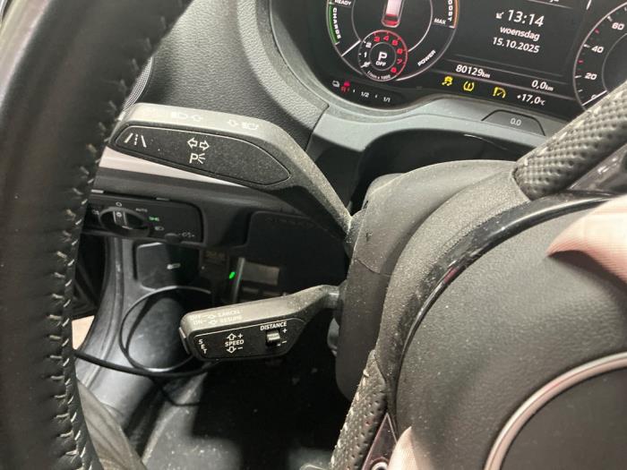 Audi A3 Sportback 1.4 TFSI 16V 40 e-tron Sloopvoertuig (2020, Metallic, Zilvergrijs)