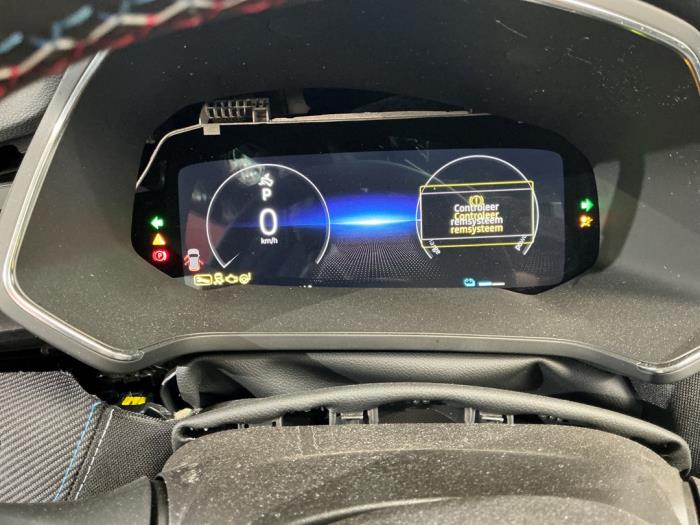 Renault Captur II 1.6 E-Tech 145 Sloopvoertuig (2025, Metallic, Zwart)