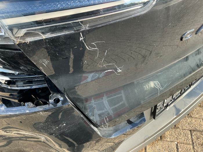 Renault Captur II 1.6 E-Tech 145 Sloopvoertuig (2025, Metallic, Zwart)