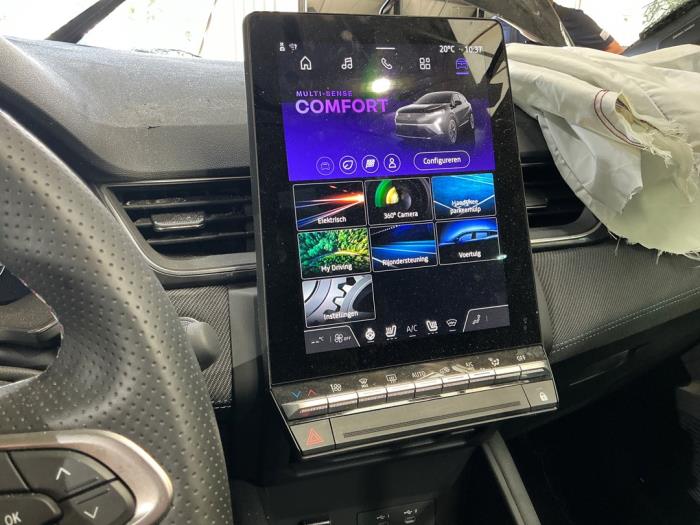 Renault Captur II 1.6 E-Tech 145 Sloopvoertuig (2025, Metallic, Zwart)