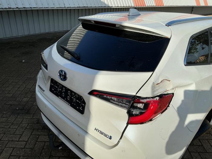 Toyota Corolla Touring Sport 2.0 16V Hybrid Sloopvoertuig (2020, Metallic, Wit)