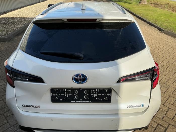 Toyota Corolla Touring Sport 2.0 16V Hybrid Sloopvoertuig (2020, Metallic, Wit)