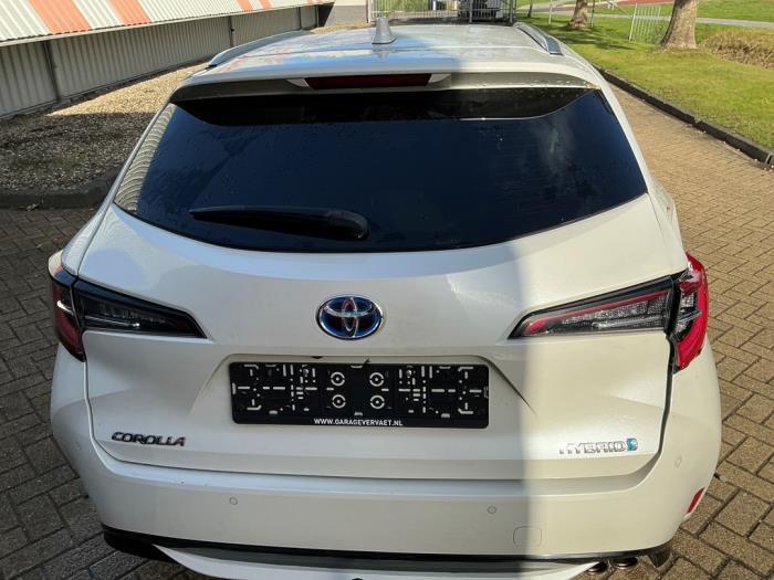 Toyota Corolla Touring Sport 2.0 16V Hybrid Sloopvoertuig (2020, Metallic, Wit)