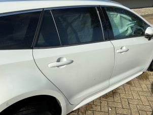 Toyota Corolla Touring Sport 2.0 16V Hybrid Sloopvoertuig (2020, Metallic, Wit)